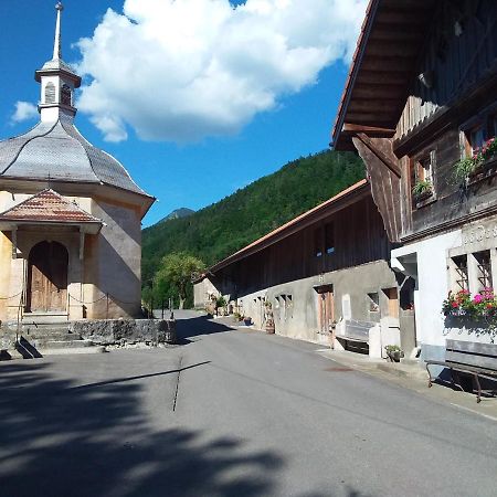 Chalet Le Tsale Villa Les Sciernes d'Albeuve Bagian luar foto