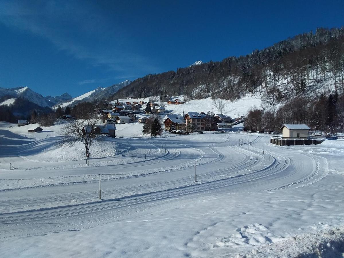 Chalet Le Tsale Villa Les Sciernes d'Albeuve Bagian luar foto